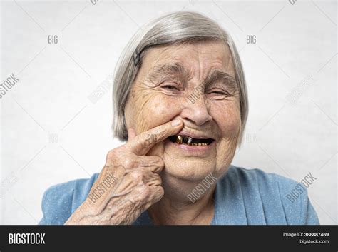 toothless old lady|Old Lady With No Teeth GIFs .